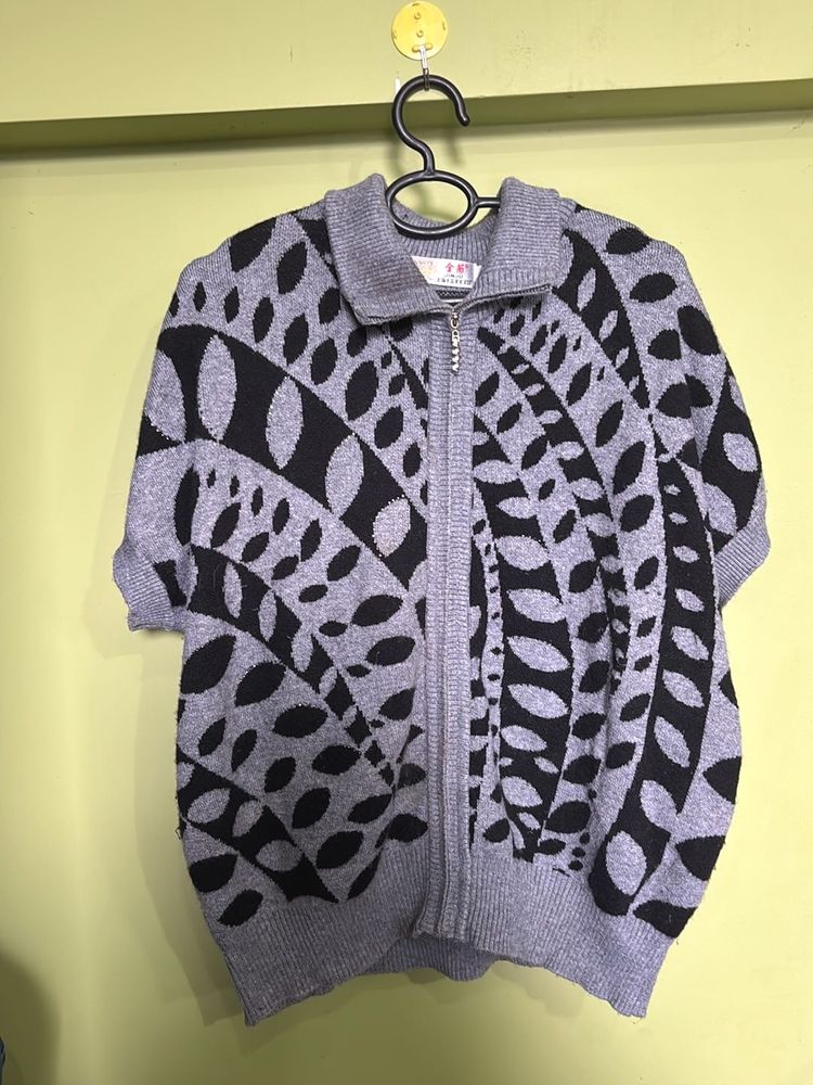 Women's Graphic Zip-Up Knit Cardigan
