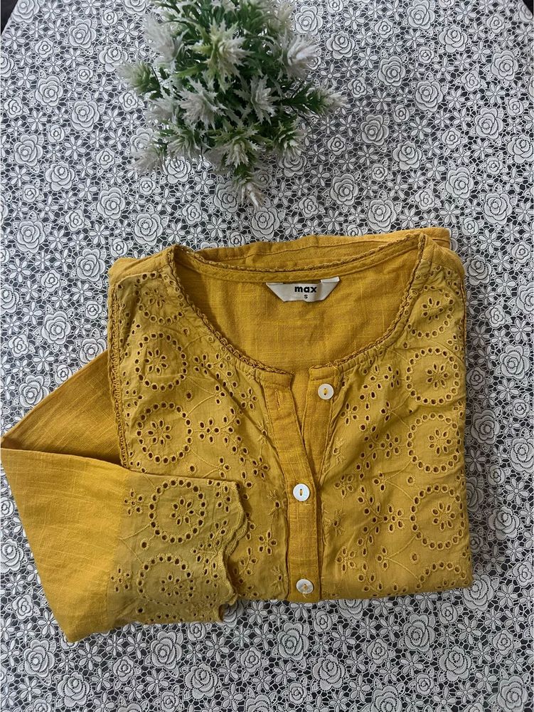 Yellow Top