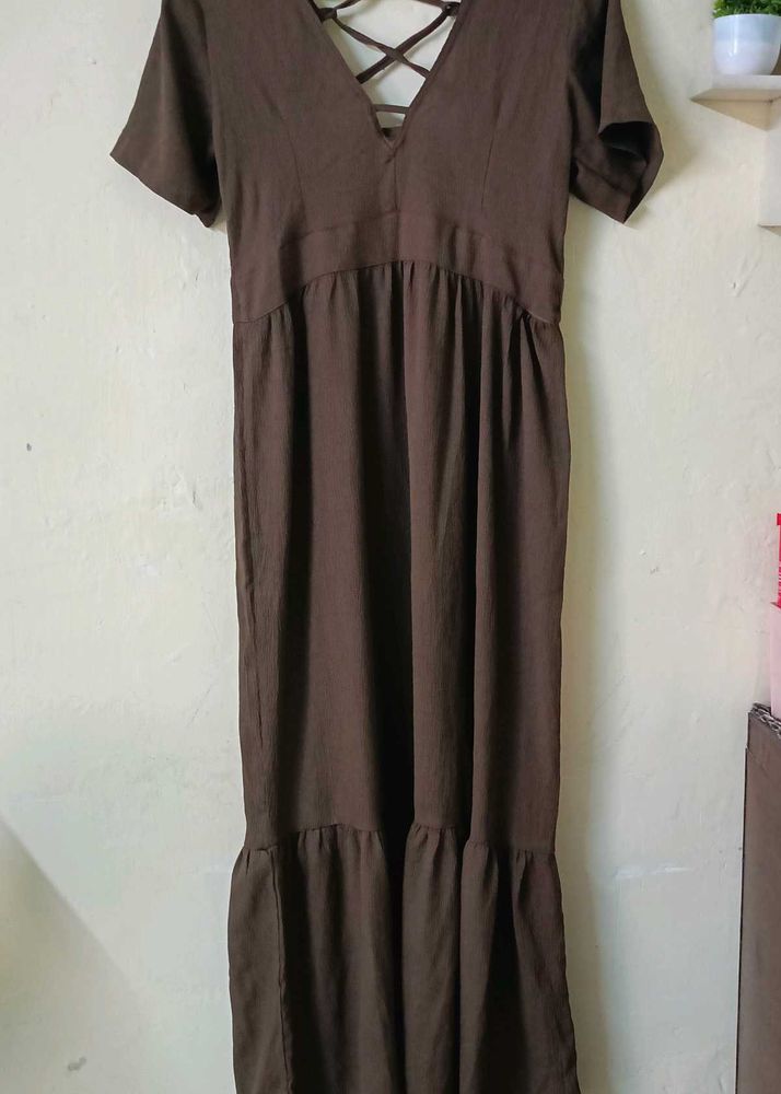 Elegant Brown Maxi Dress with Lace-Up Detail