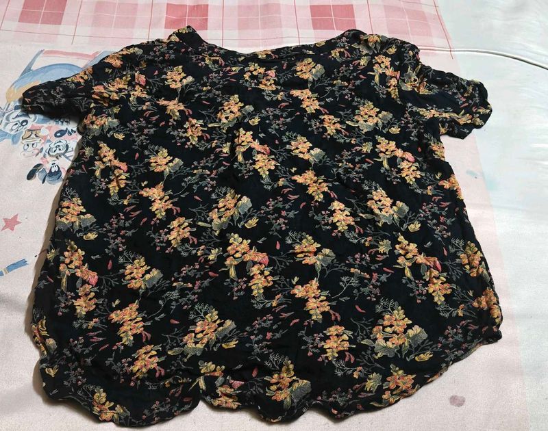 Chic Floral Print Top