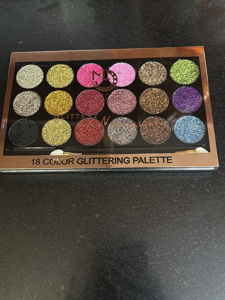 18 Colour Glittering Palette