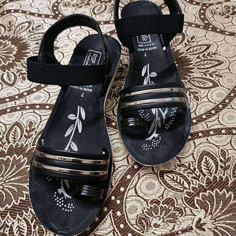 💥Today's Offer, Beautiful Black Sandles