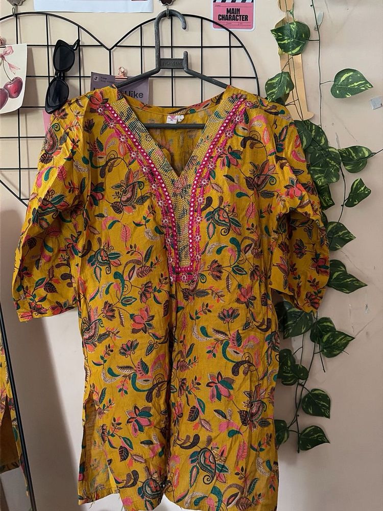 Vibrant Floral Print Kurta