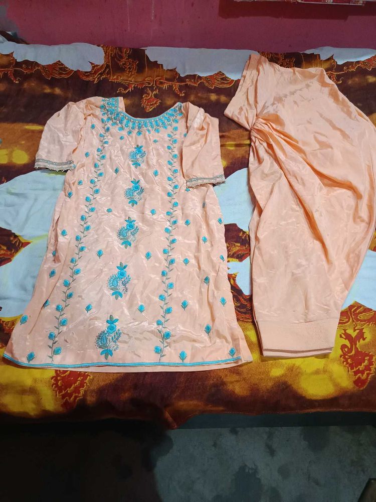 beautiful  party wear suit salwar set