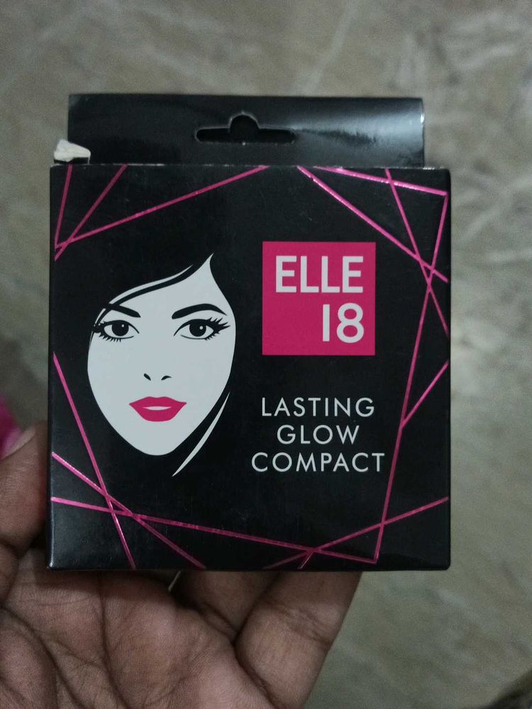 Elle 18 Lasting Glow Compact