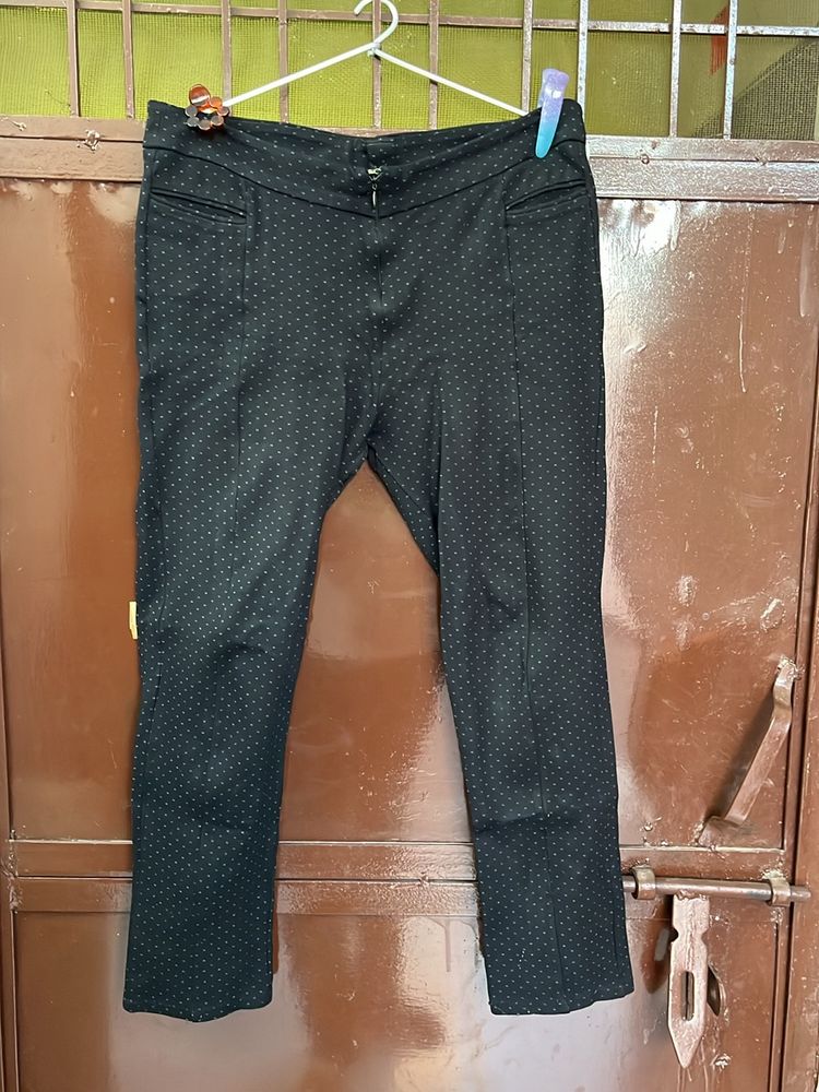 Mineral Black Printed Women Trouser