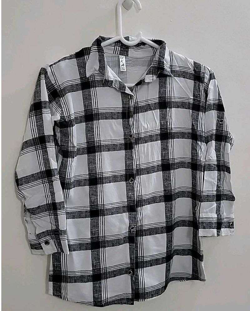Classic Black &amp; White Plaid Shirt