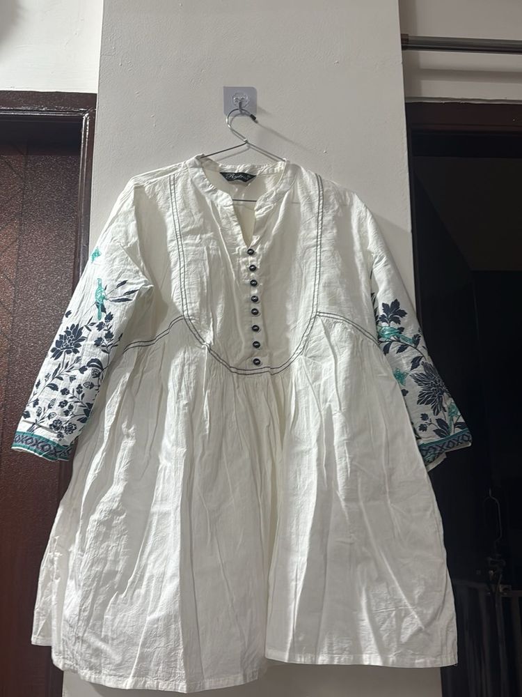 White Kurta with Embroidered Sleeves