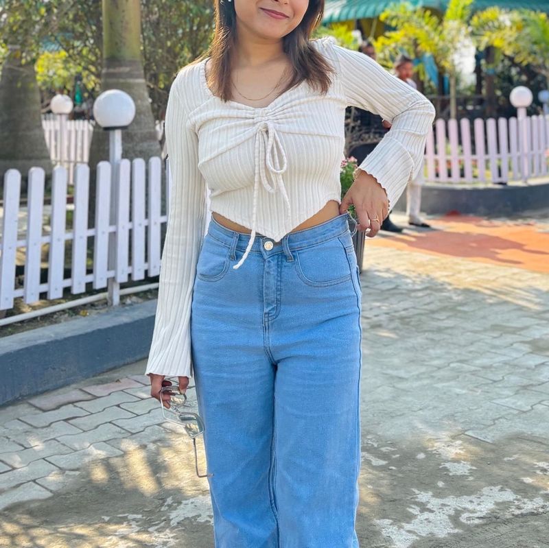 Trendy Ribbed Tie-Front Top