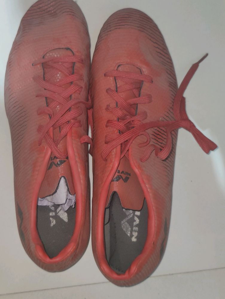 Nivia Mens Football Shoes. Unused. No Offered Coin