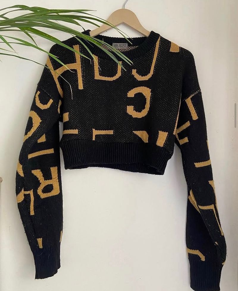 Graphic Print Cropped Sweater