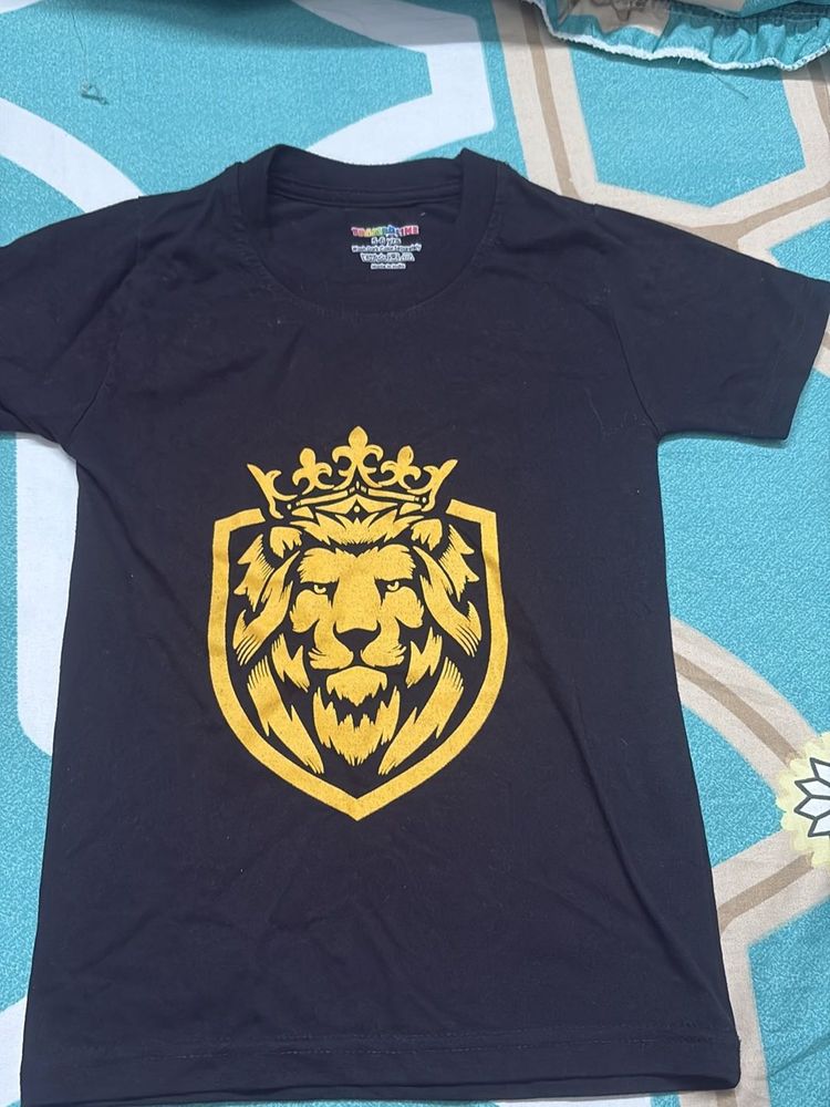 Trampoline black tshirt for baby
