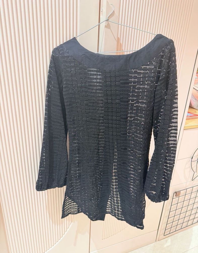 Chic Black Lace Top