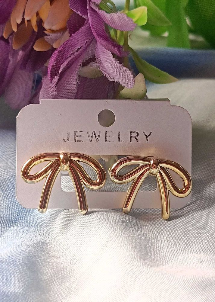 Gold Bow Earrings