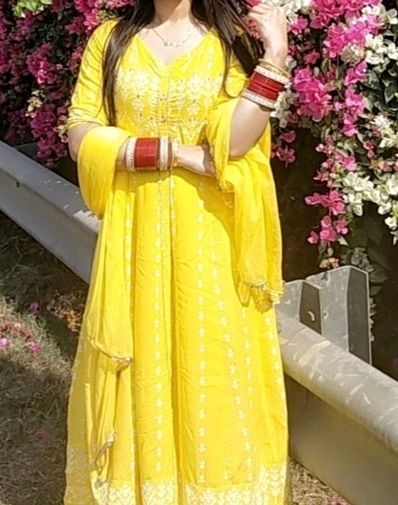 🤩Yellow Anarkali Kurti With Pant