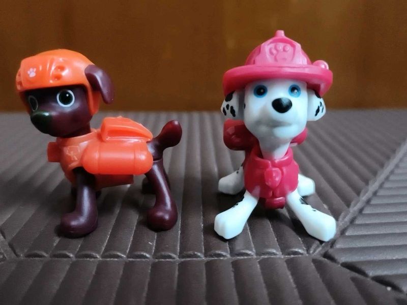 2 kinder Joy paw patrol toys
