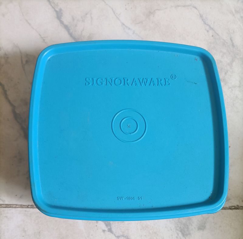 Branded Signoware Lunch Box
