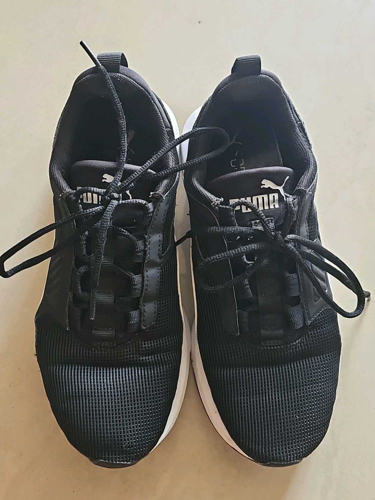 Puma Black Sneakers
