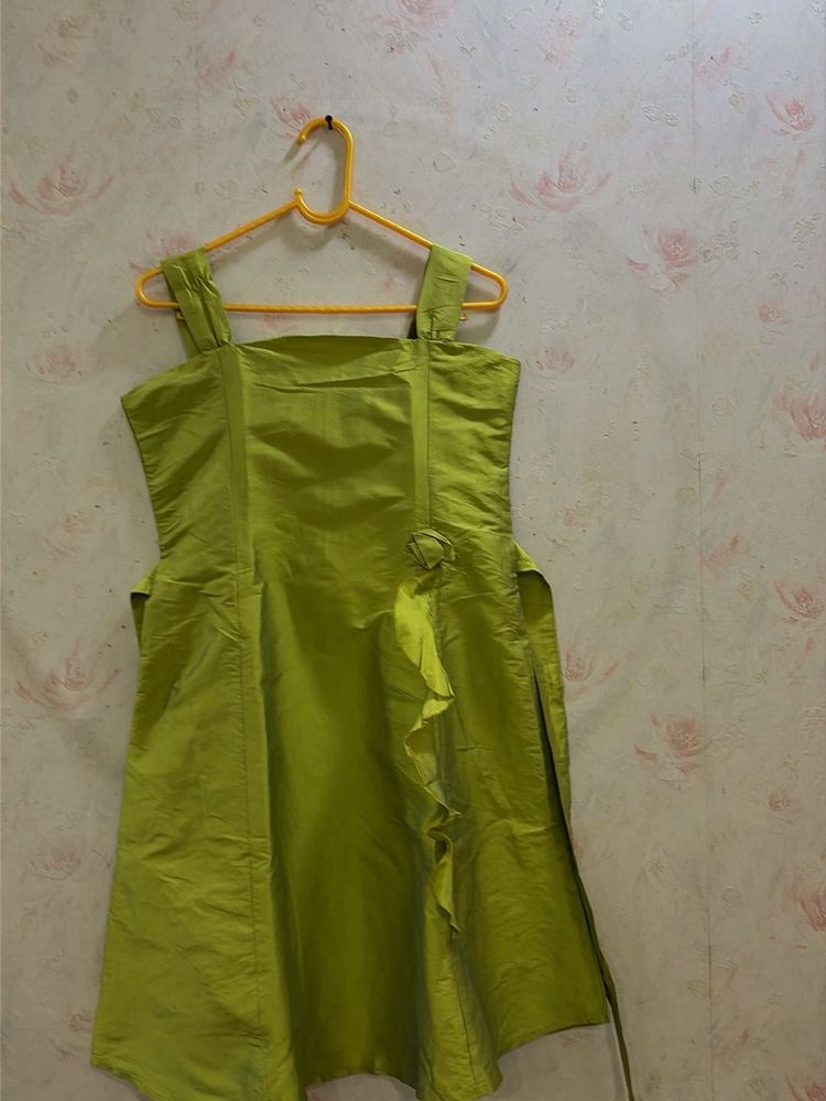 Beautiful green dress