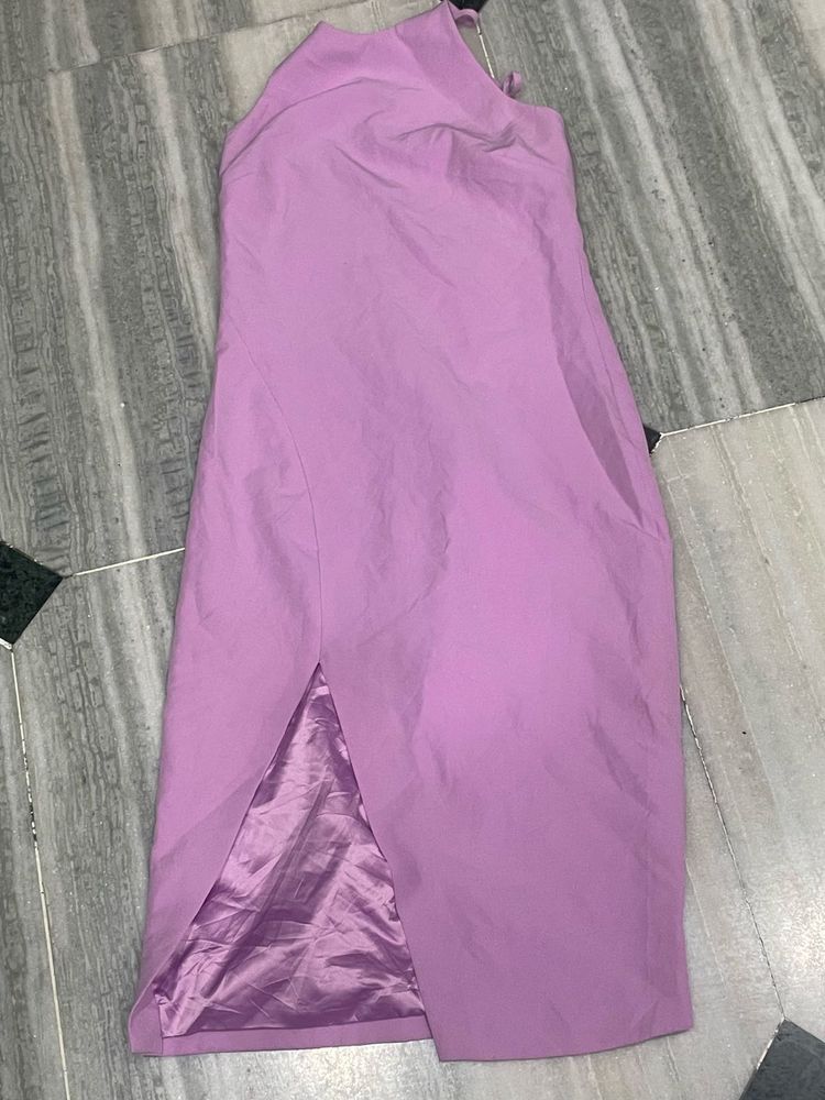 Elegant Lilac Halter Neck Dress