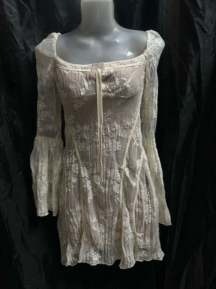 Elegant Lace Mini Dress