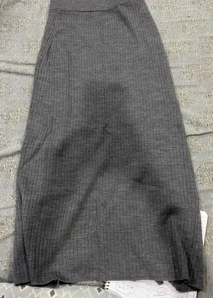 uniqlo Grey Ribbed  Skirt