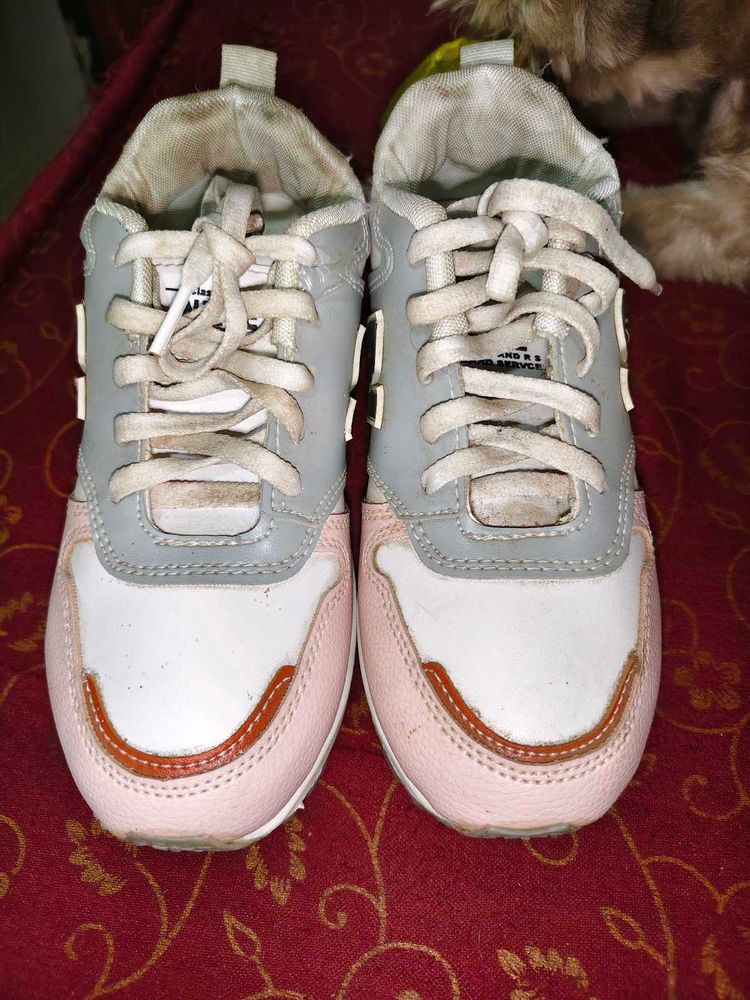 Stylish Women's Sneakers