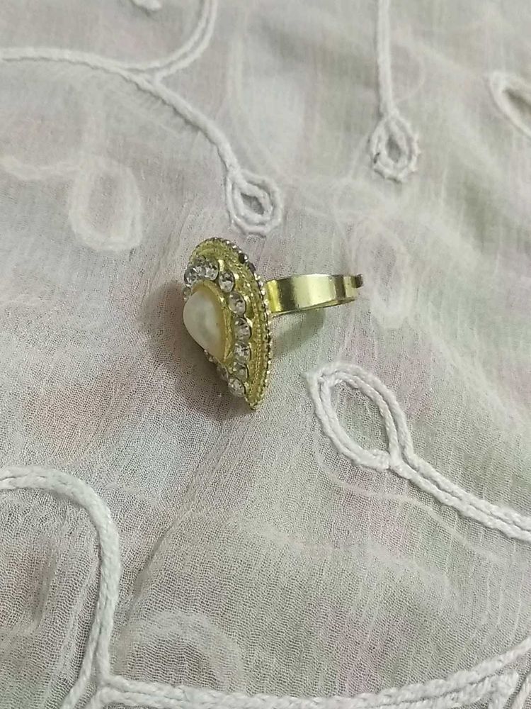 Vintage Pearl &amp; Rhinestone Ring