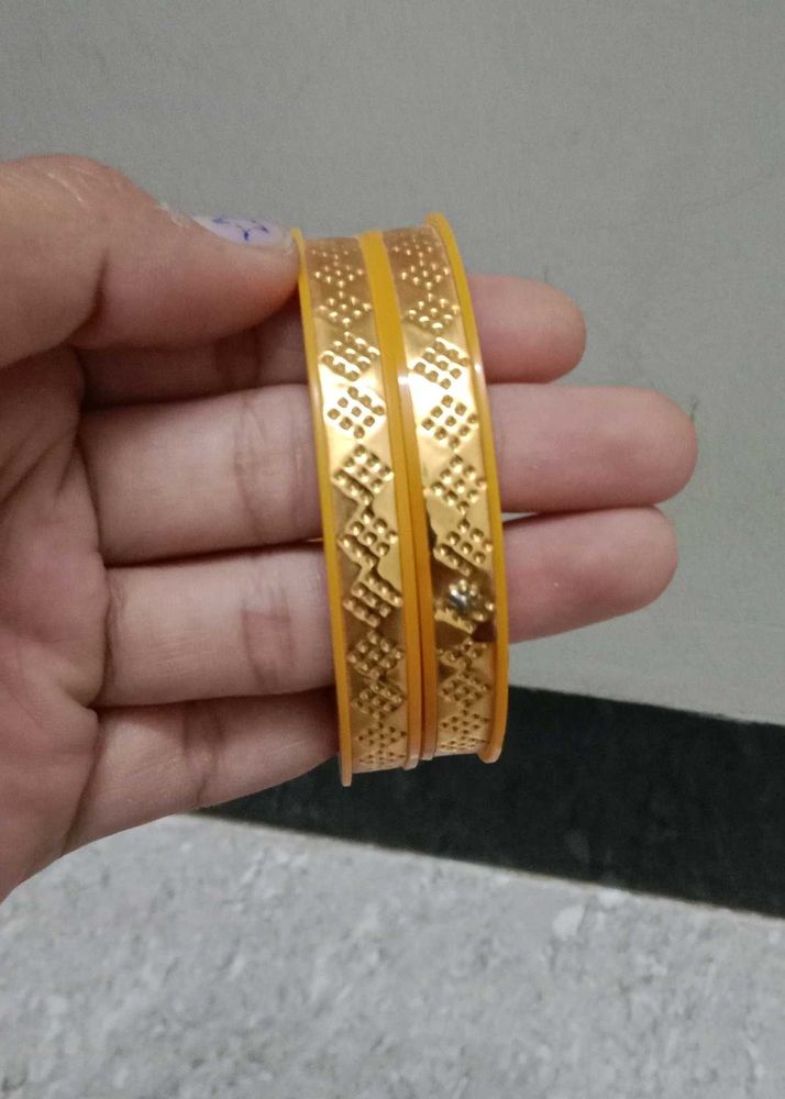 Golden Bangle Set