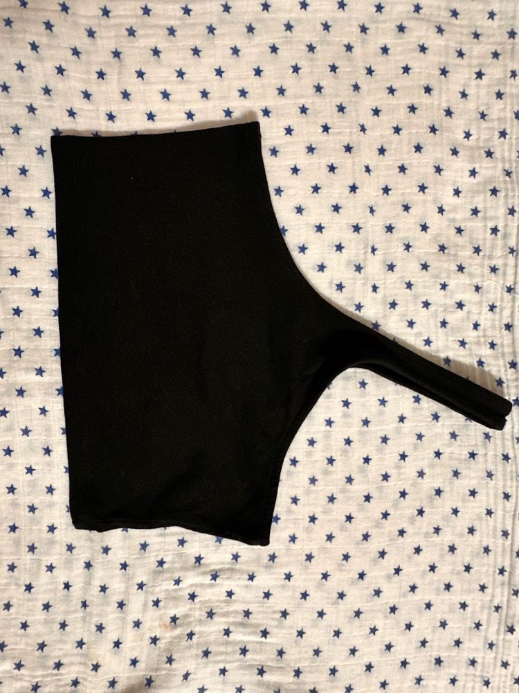 Black One-Sleeve  Top