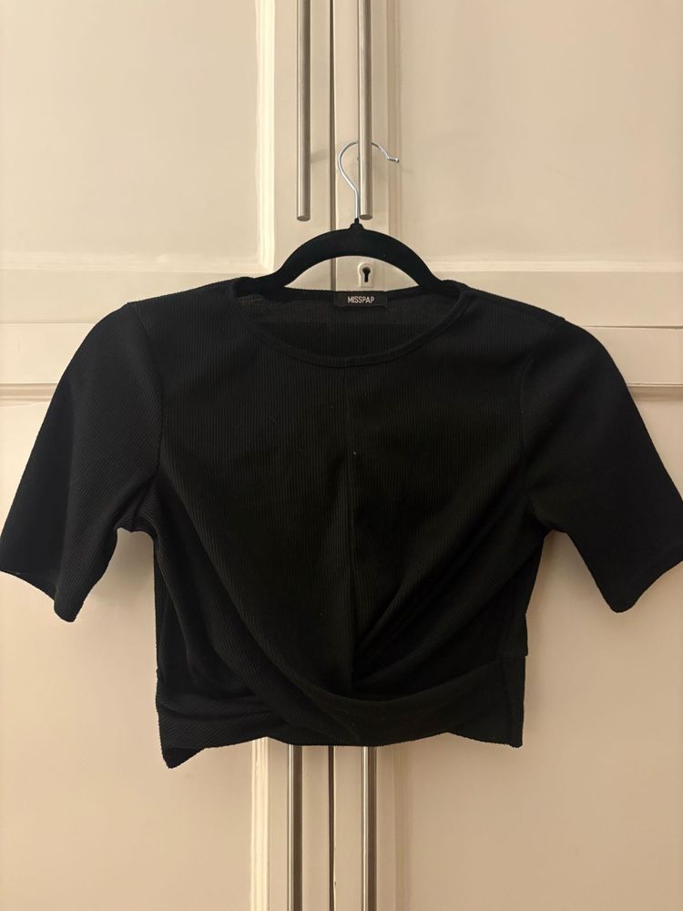 Black Twist Front Crop Top