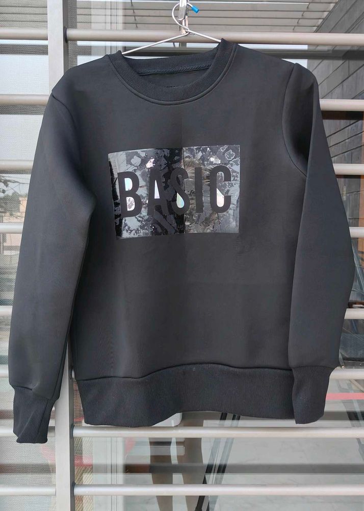 Black Graphic "BASIC" Sweatshirt