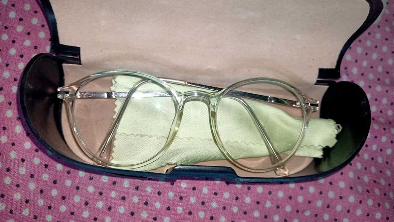 Transparent glasses 🕶️🤓