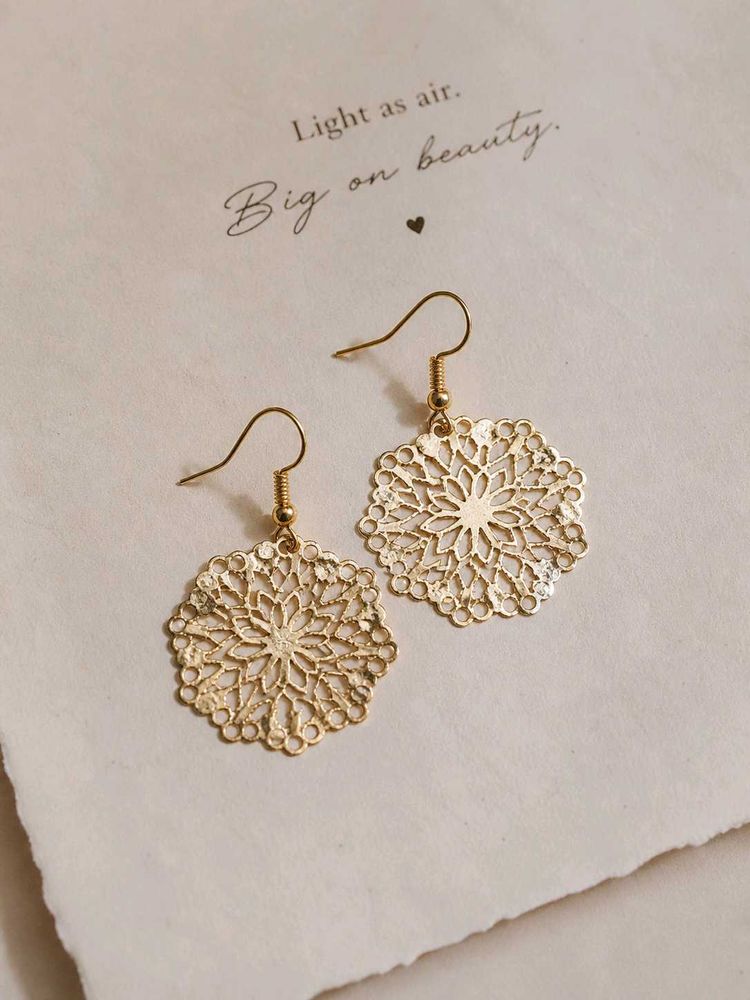Delicate Gold Filigree Earrings