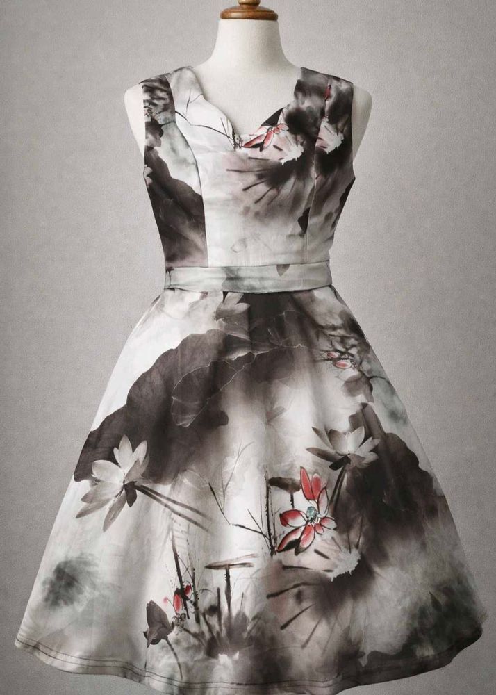 Elegant Floral Print Sleeveless Dress