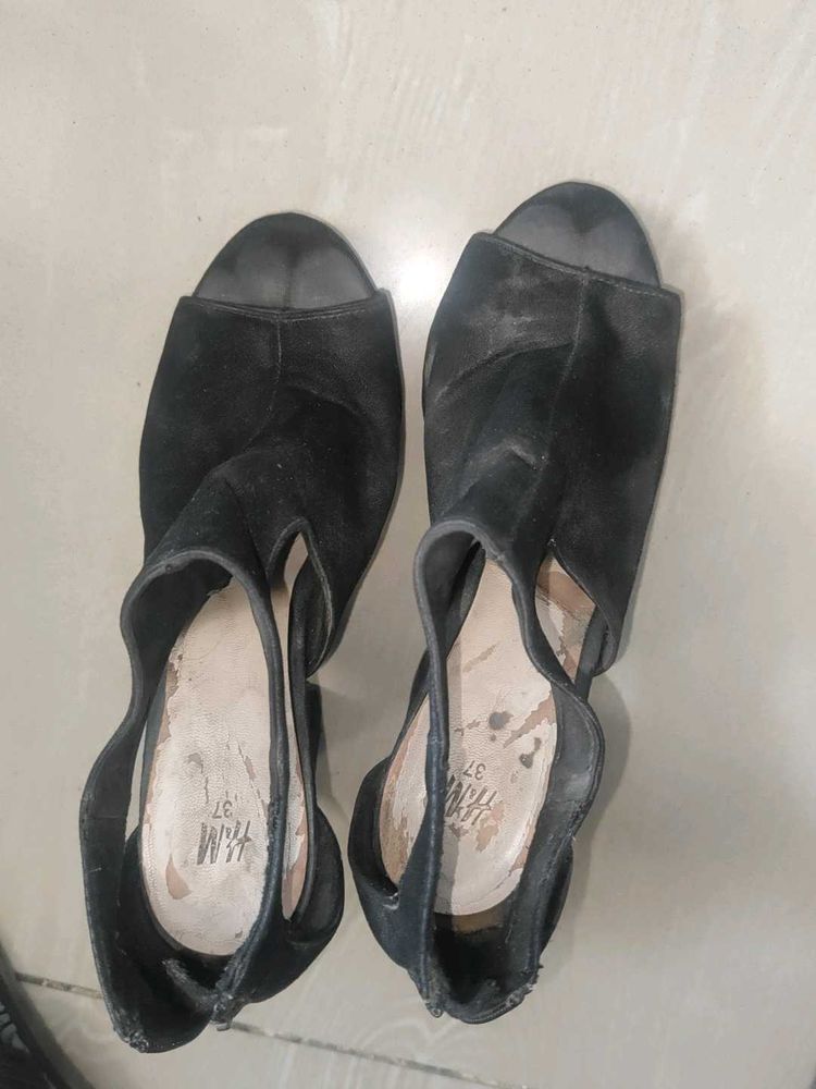 H&amp;M Black Suede Heels