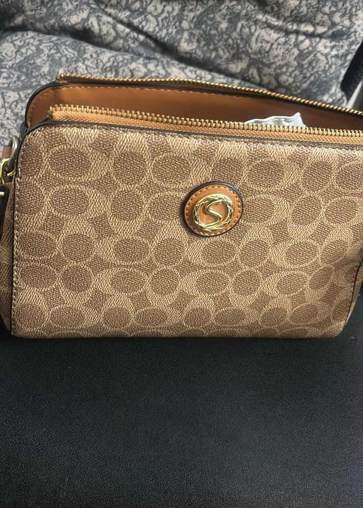 Soni Sapphire Brown Crossbody Bag