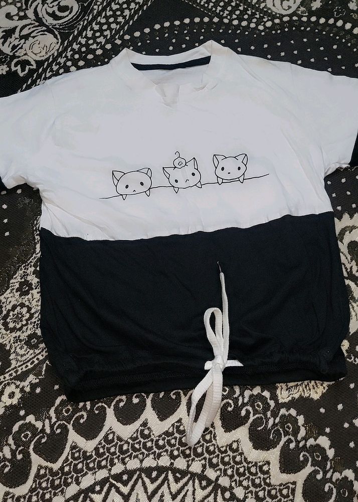White Black Tshirt