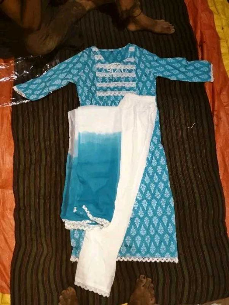 New women Kurta set