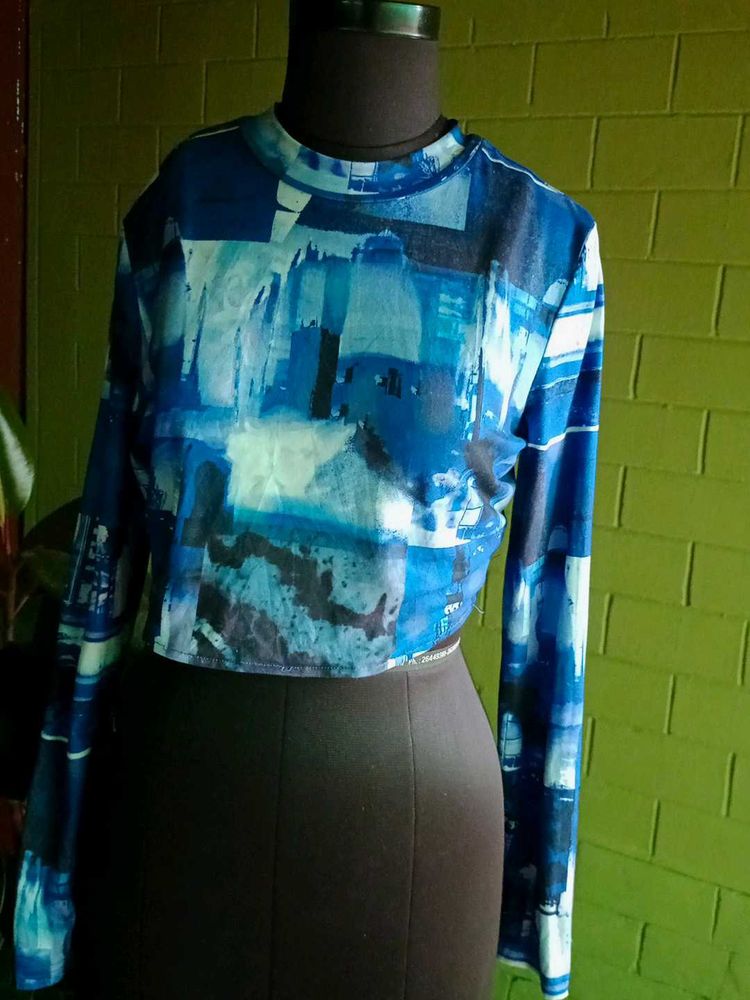 Shein Blue Abstract Print Crop Top