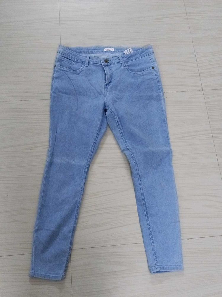 Light Wash Skinny Jeans