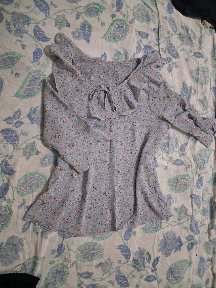 Floral Print Ruffle Neck Blouse