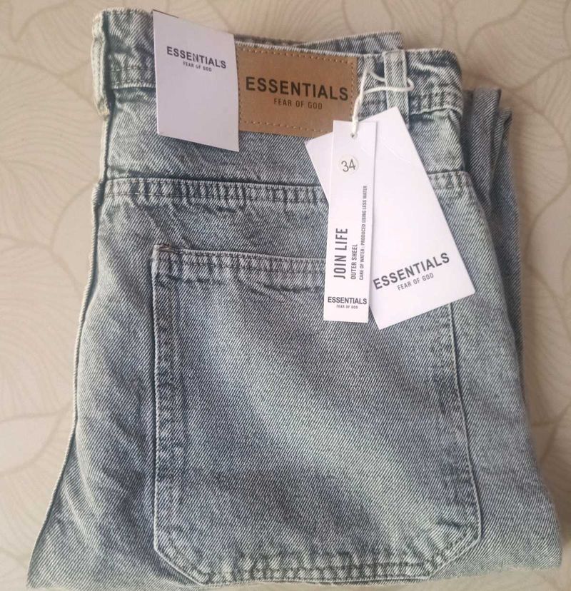 MOM FIT Essentials Fear of God Denim Jeans