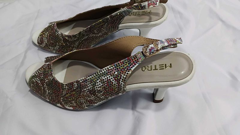 Sparkling Slingback Heels