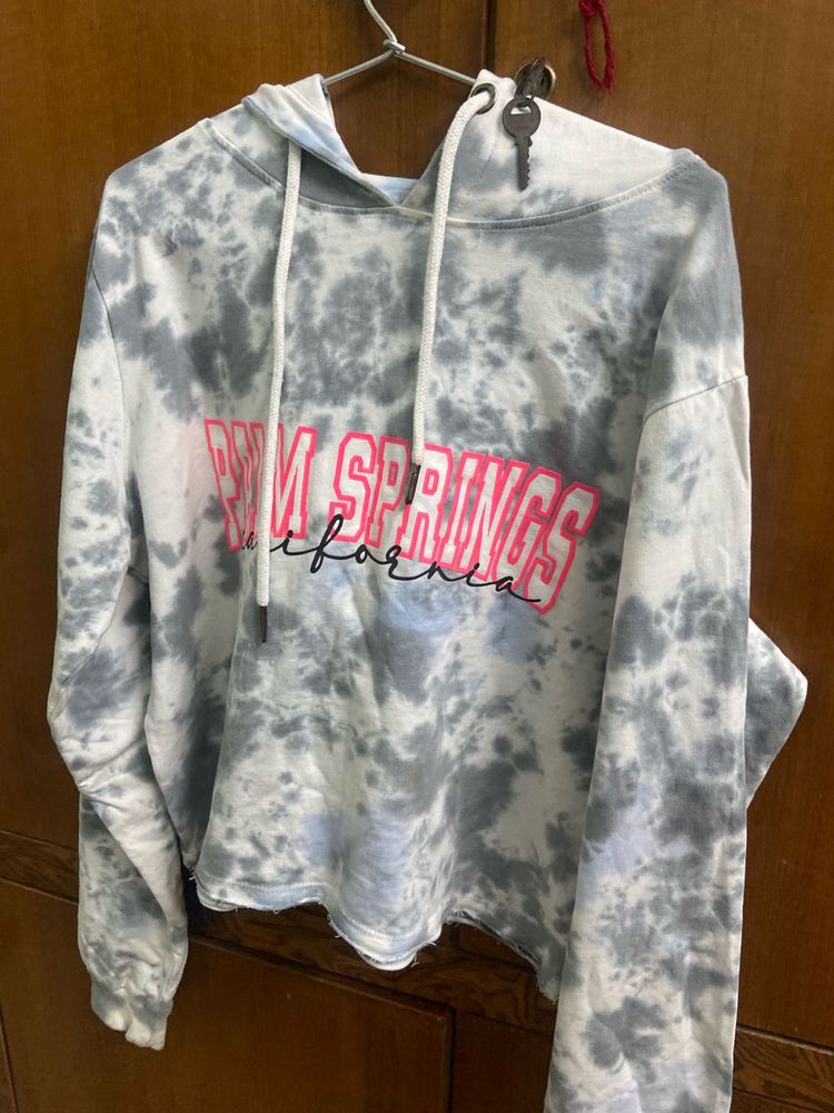 Zudio Tie-Dye Cropped Hoodie