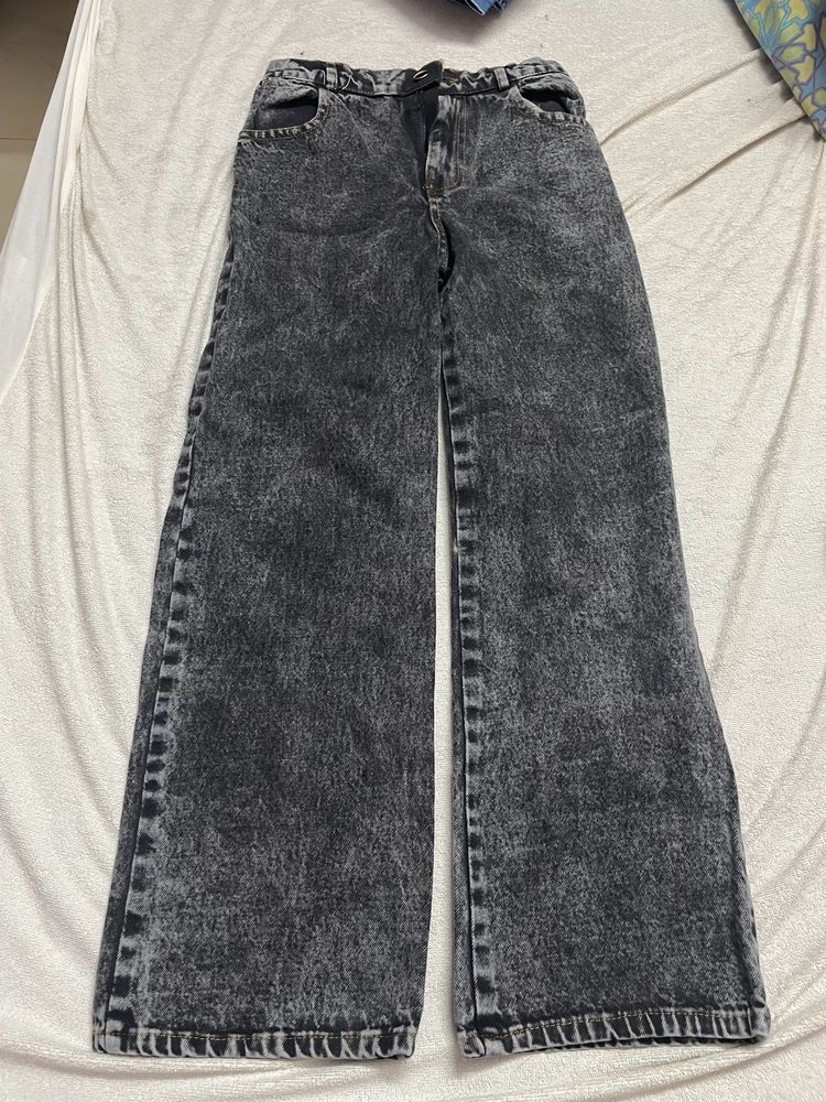 Faded Black Straight Fit Jeans