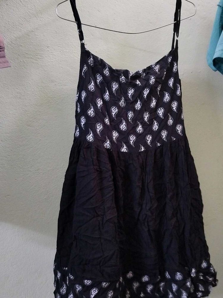 Stylish Black Paisley Print Dress