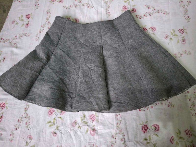 combo of 2(skirt with top)