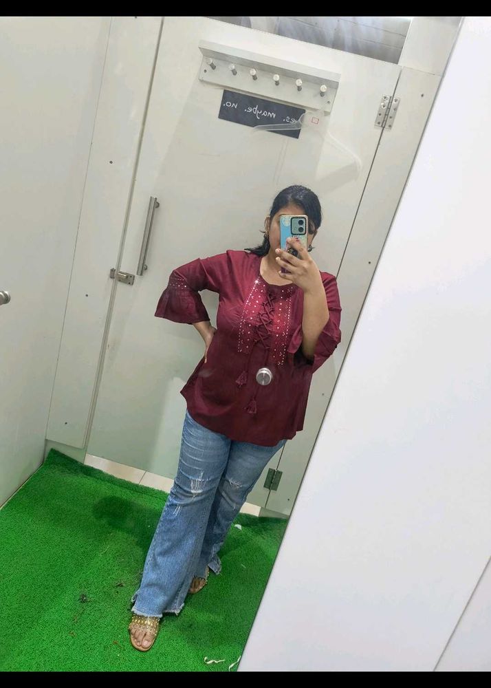 Maroon Bell Sleeve Tunic Top