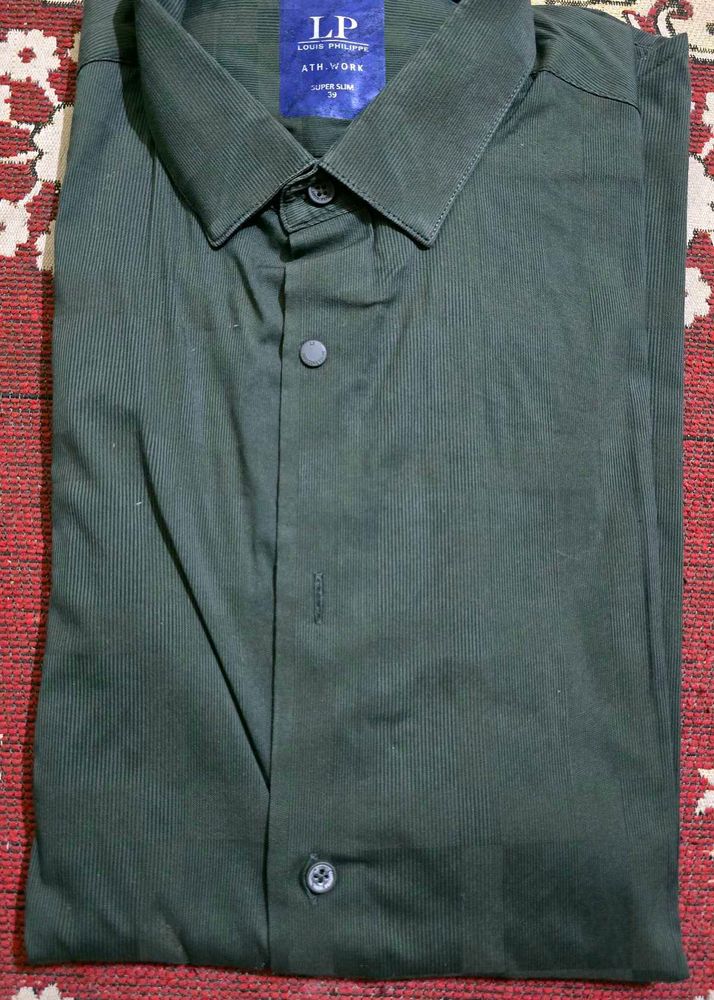 Louis Philippe Men's Classic Fit Dark Green Shirt